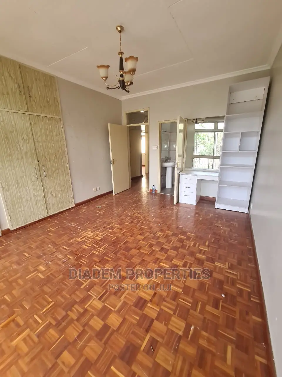 3bdrm Maisonette in State House for Rent