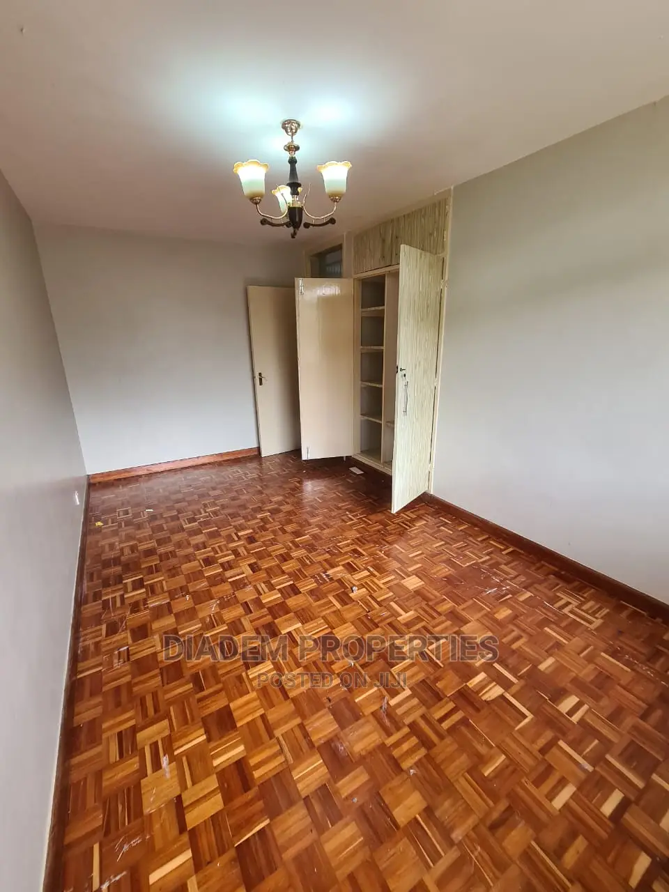3bdrm Maisonette in State House for Rent