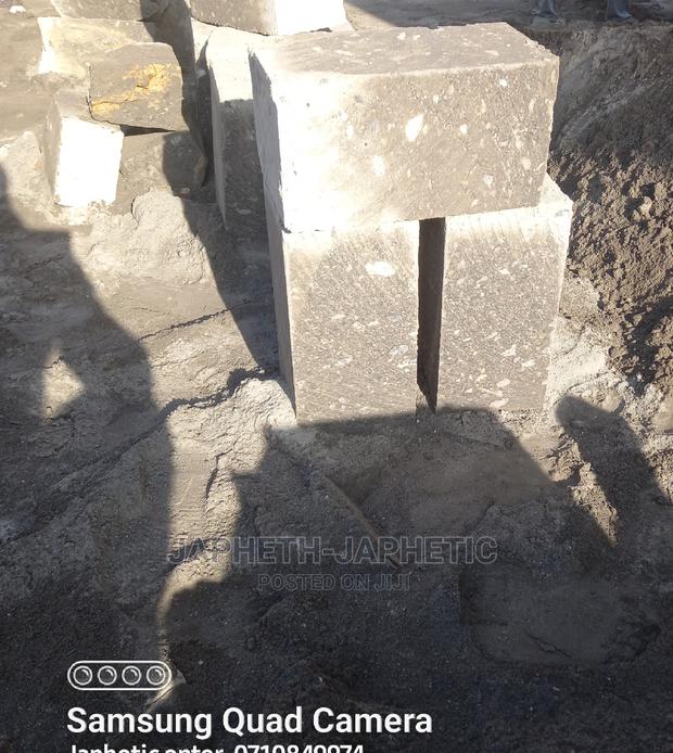 Machine Cut Ndarugo Stones - main view