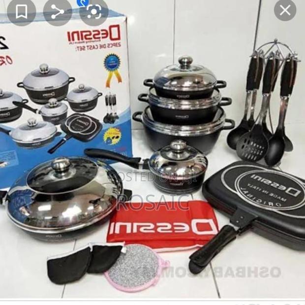 Dessini 23 Pieces Cookware.