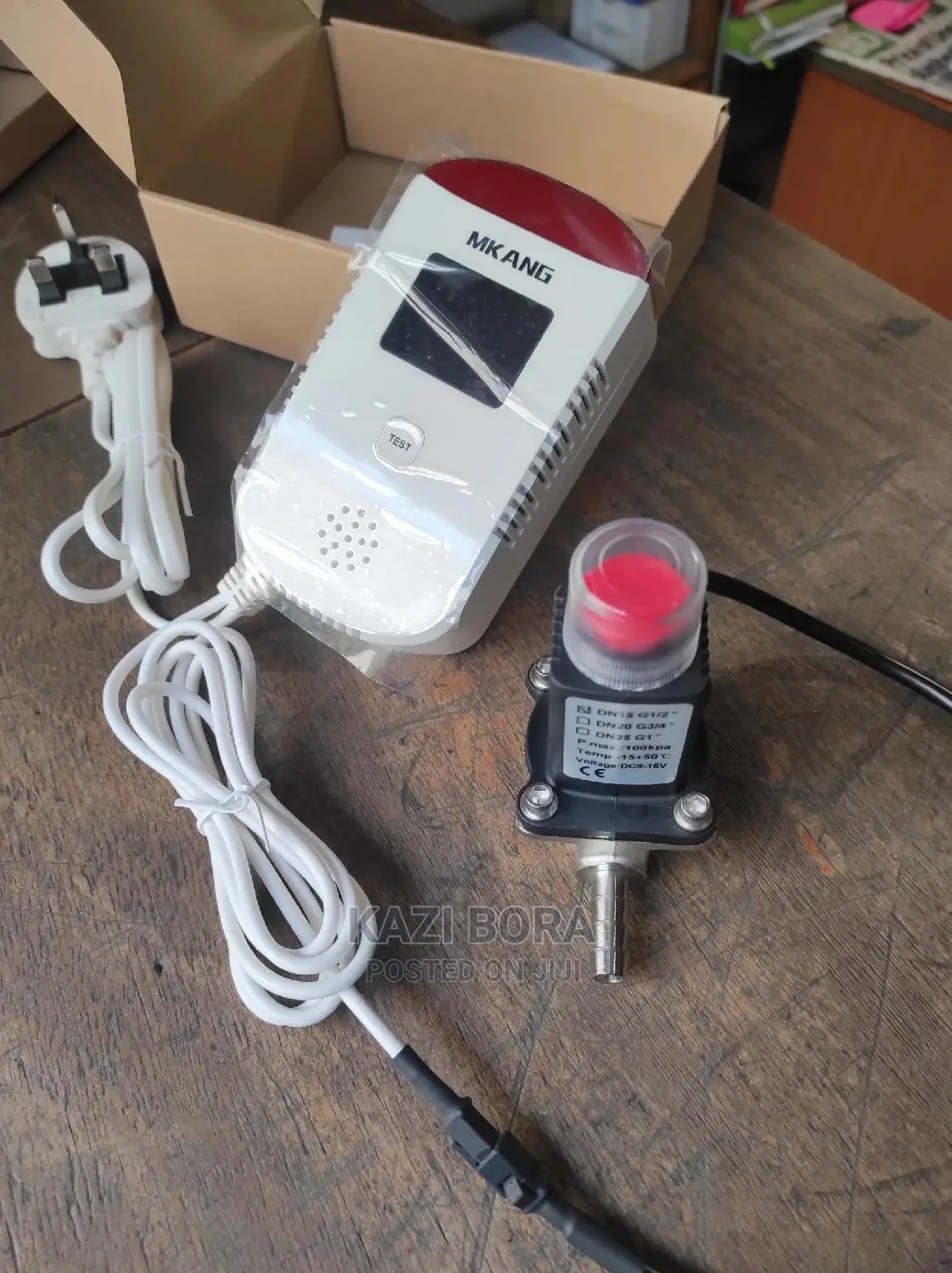 LPG Gas Leakage Detector With Shut Off Valve