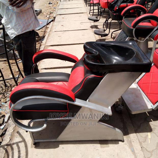 Sink Seat for Salon or Barber - main view
