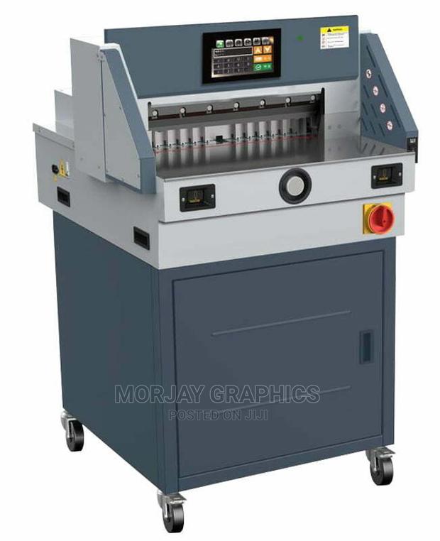 Guillotine Machine - main view