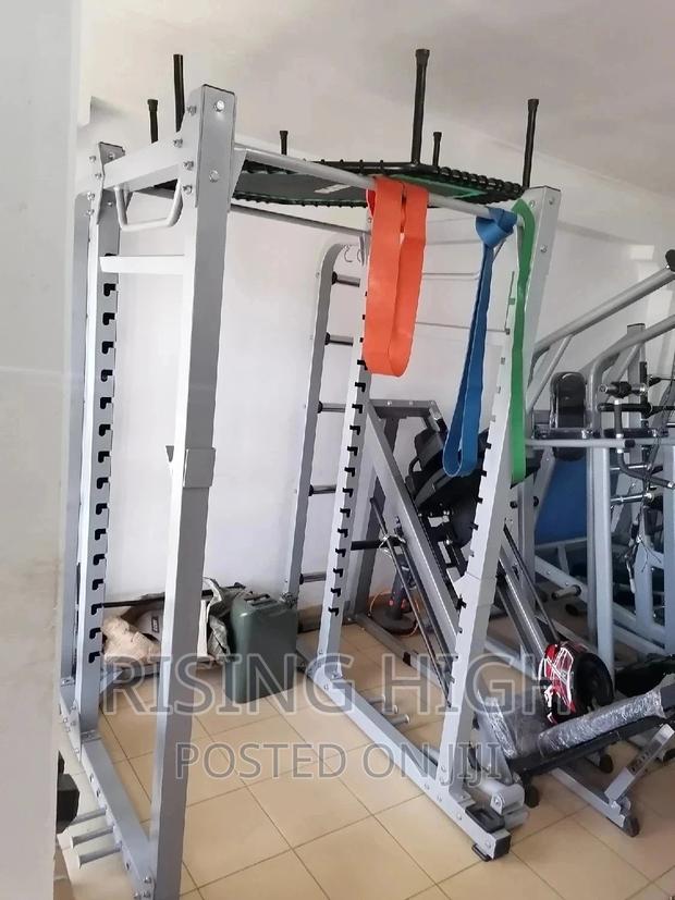Beast Quality Heavy-Duty Power Rack - thumbnail 2