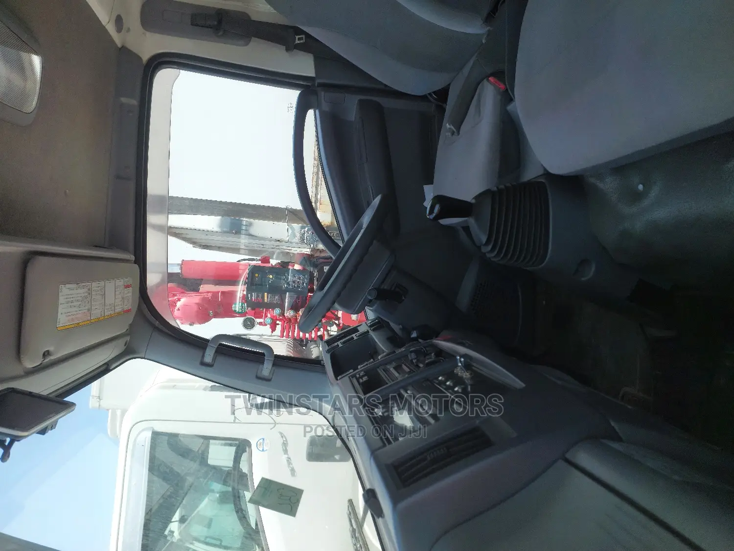 Isuzu Refrigarated Body