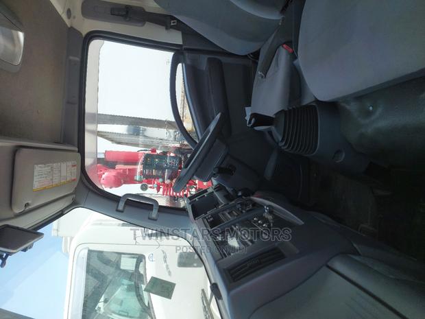 Isuzu Refrigarated Body - thumbnail 3