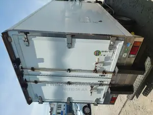 Isuzu Refrigarated Body