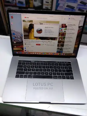 Laptop Apple MacBook 2017 16GB Intel Core I7 SSD 512GB