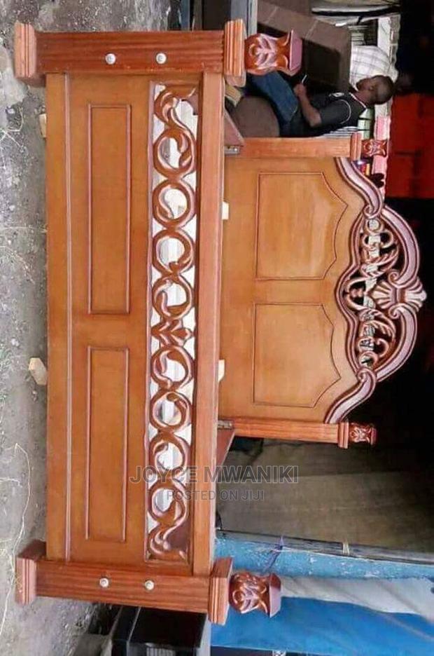 Mahogany Bed - main view