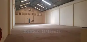 10000 Sq Feet Godown to Let