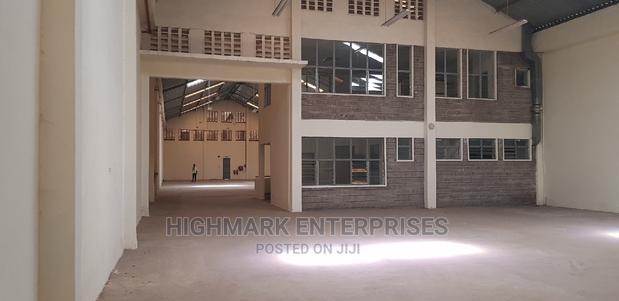 10000 Sq Feet Godown to Let - thumbnail 6