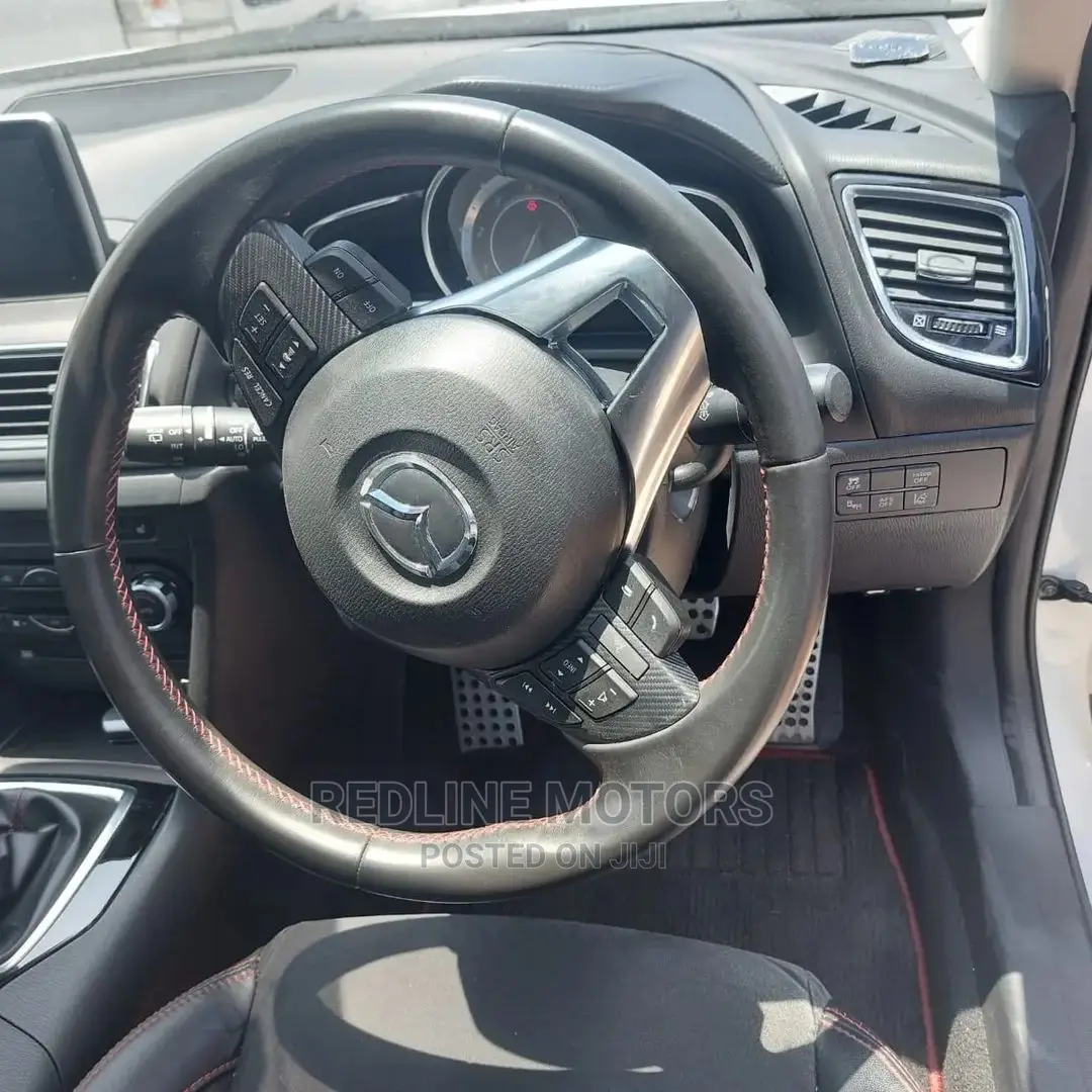 Mazda Axela 2017 Pearl