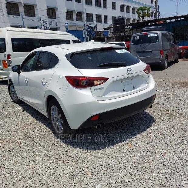 Mazda Axela 2017 Pearl - thumbnail 2
