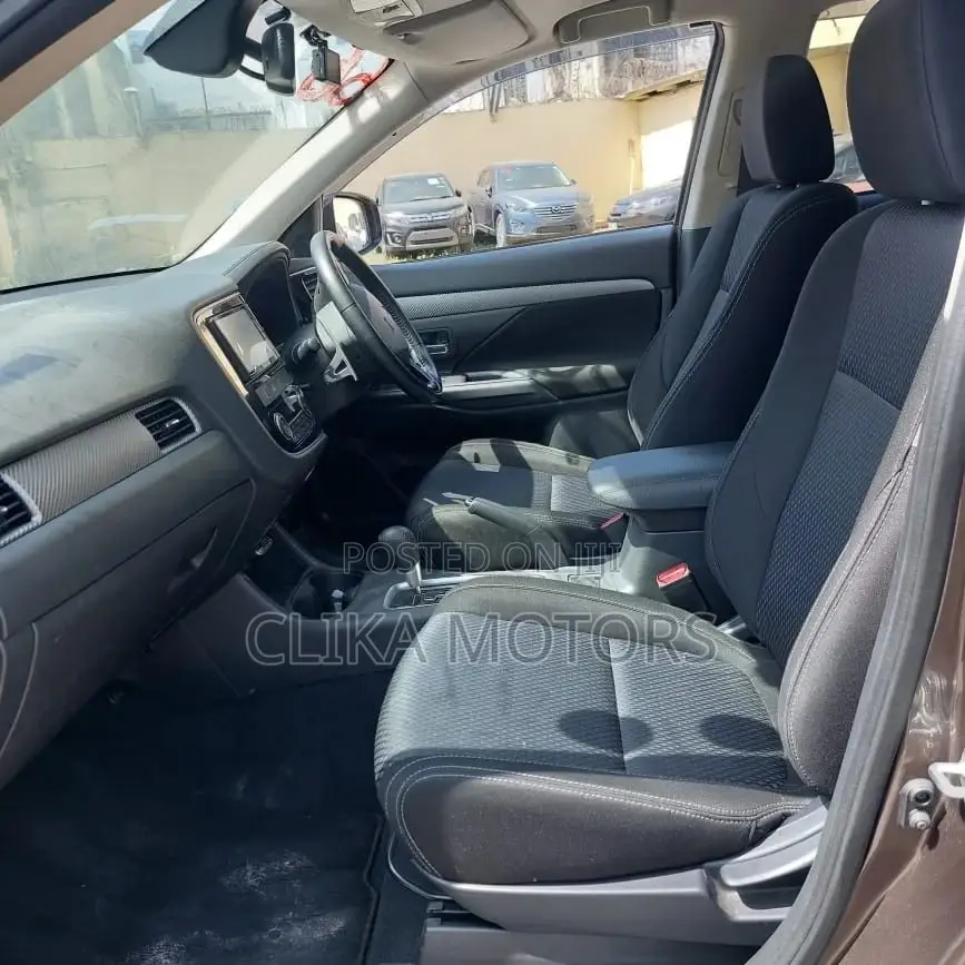 Mitsubishi Outlander SEL AWC 2016 Brown