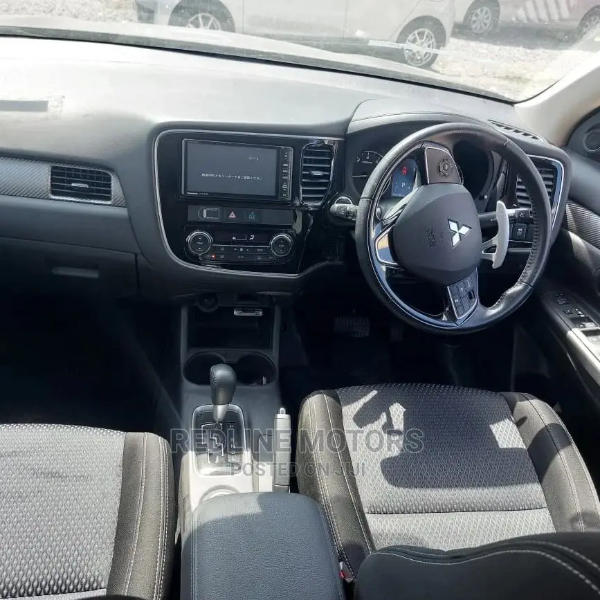 Mitsubishi Outlander SEL AWC 2016 Brown