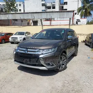 Mitsubishi Outlander SEL AWC 2016 Brown