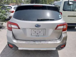 Subaru Outback 2.5i AWD 2017 Beige