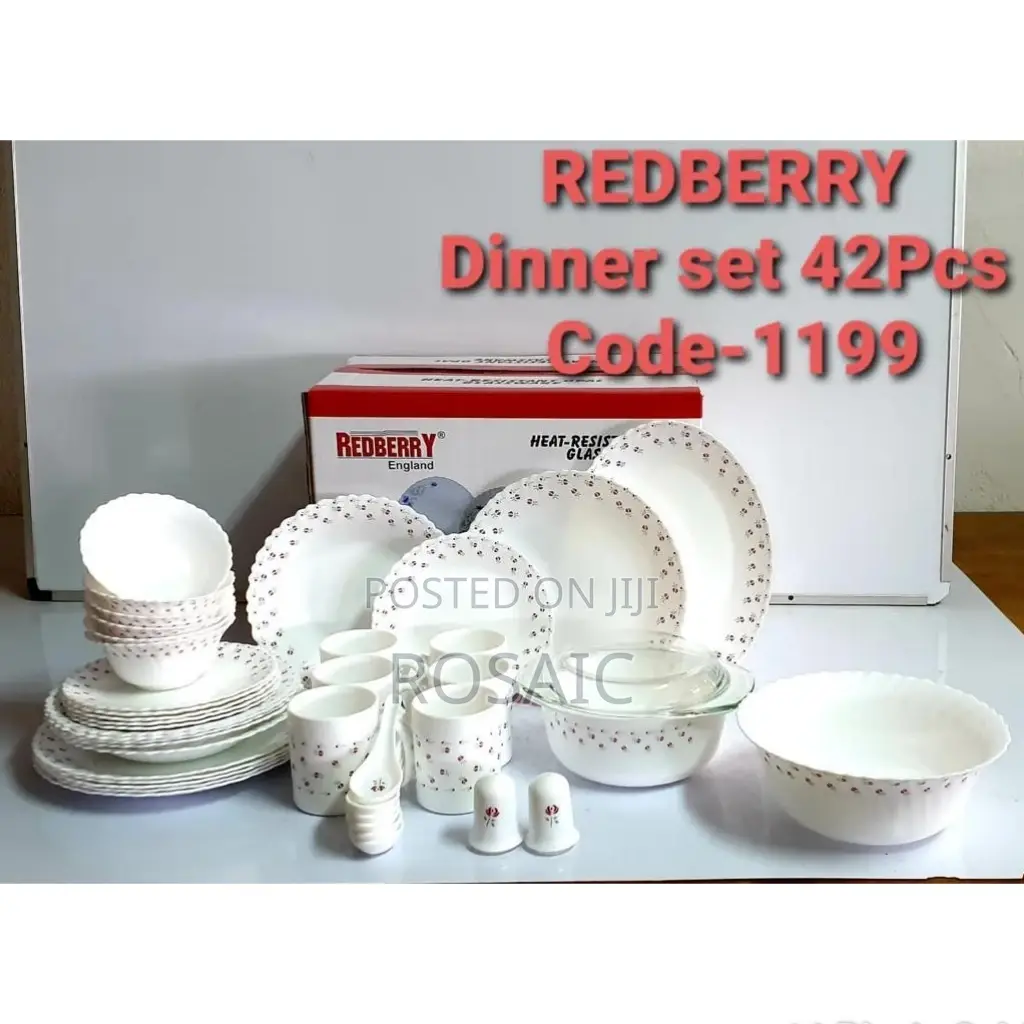 42 Pieces Redberry Dinner Set