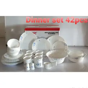 42pc Redberry Dinner Set.