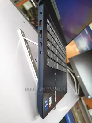 Laptop HP 15-Da3007nia 4GB Intel Pentium HDD+SSD 500GB