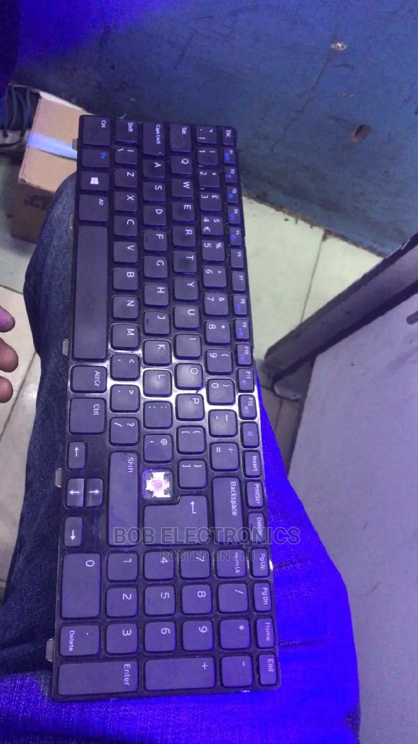 Laptops Keyboards Replacement