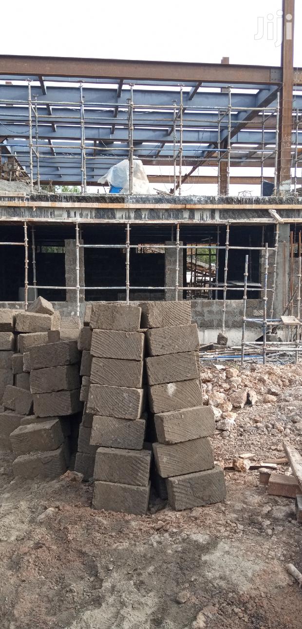 Grade One Machine Cut Stones - thumbnail 2