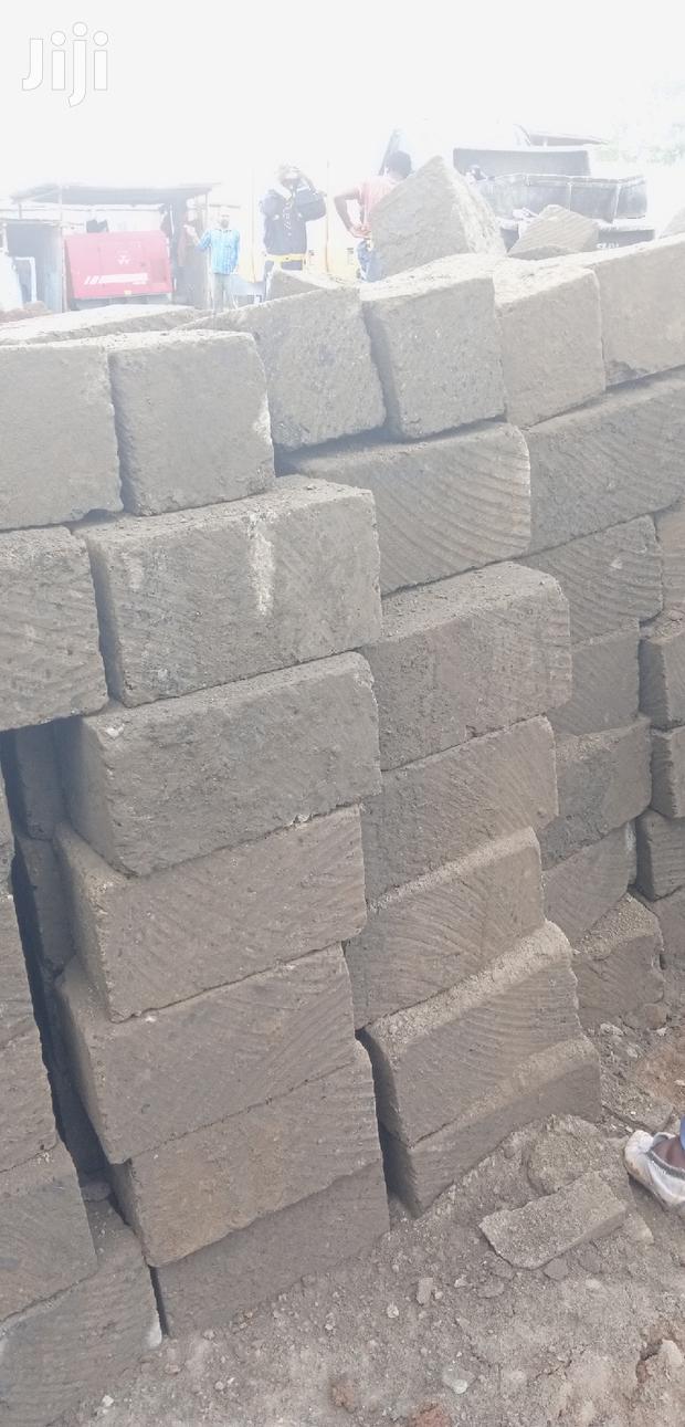 Grade One Machine Cut Stones - thumbnail 3