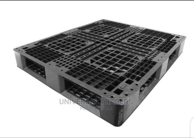 Plastic Pallets - Heavy Duty - main view