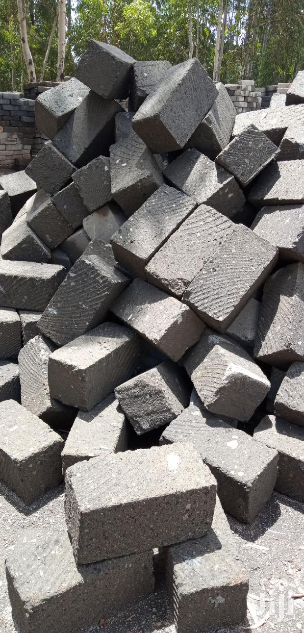 Machine Cut Stones - thumbnail 2