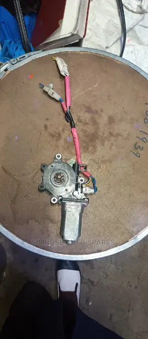 Subaru Forester Winder Motor.
