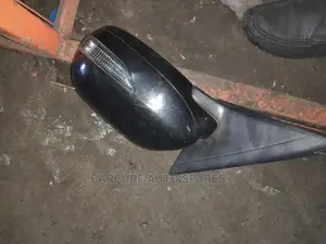 Subaru N14 GH2 Side Mirror With Indicator