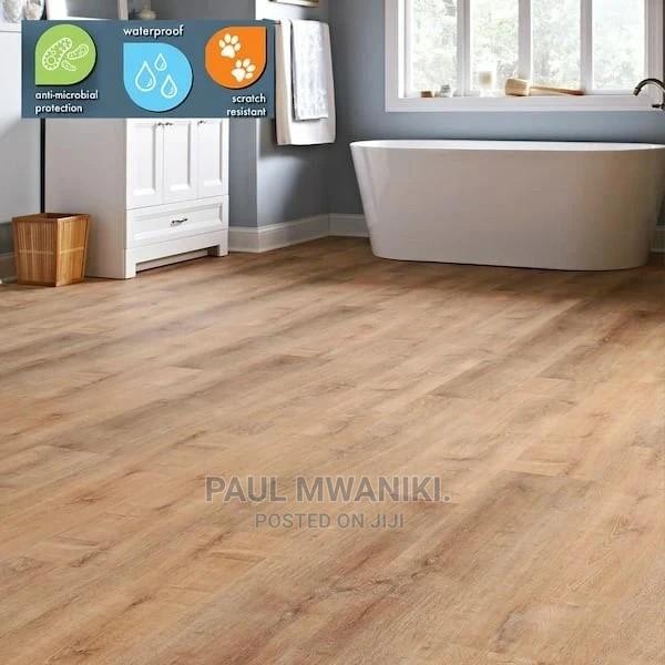 8m Luxury Laminate Flooring. - main view