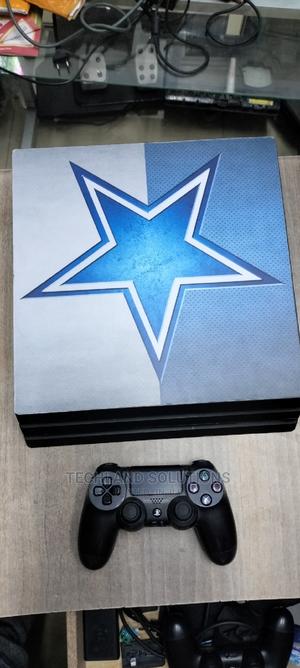 EX UK SONY Ps4 PRO - thumbnail 2