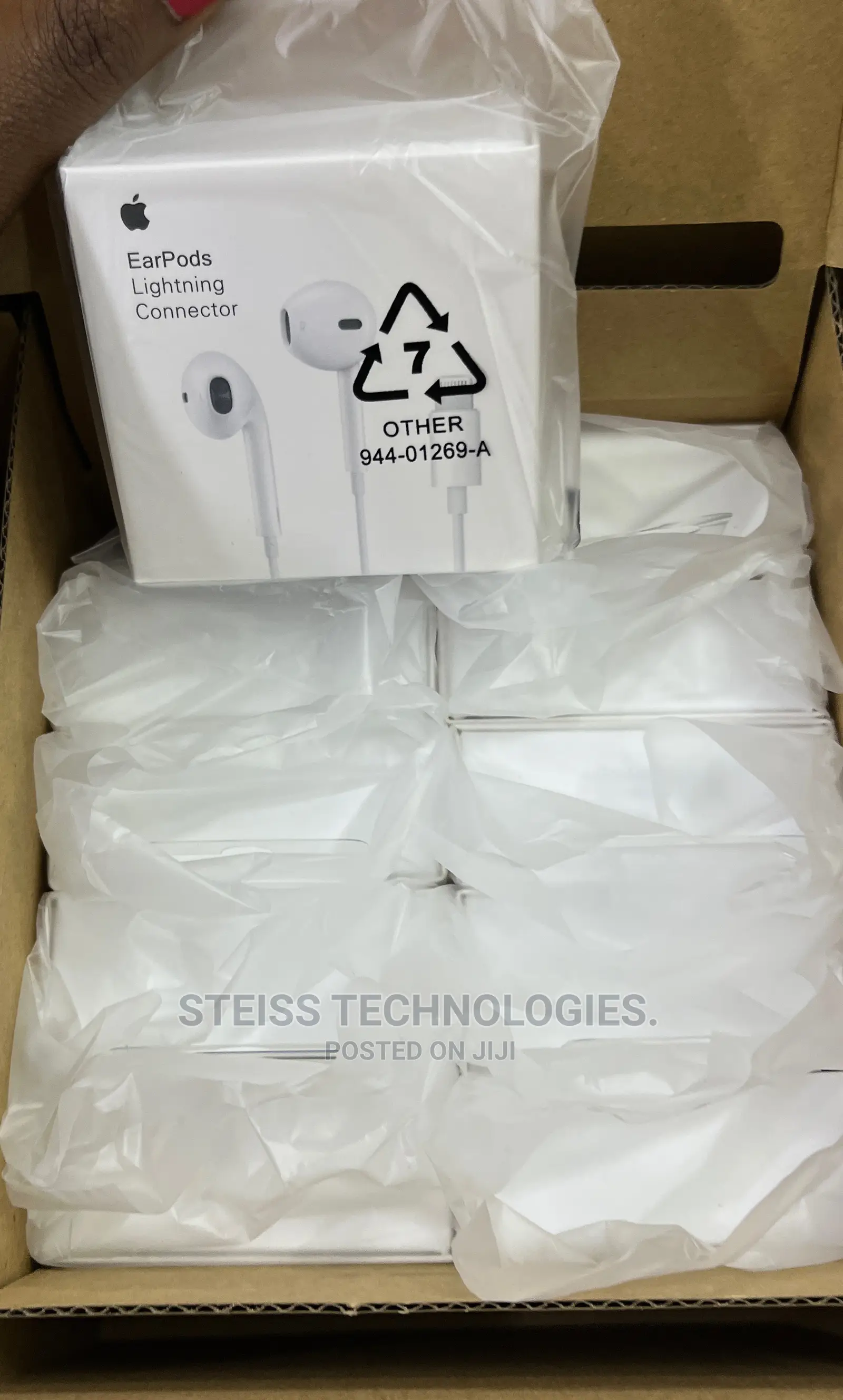 Earpods Lightning Connector With Superbass