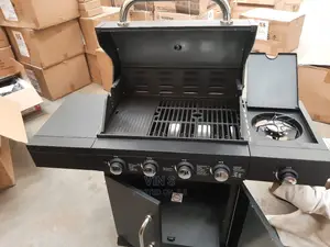 Barbecue Grills% Barbecue Grills/ Barbecue Grills/