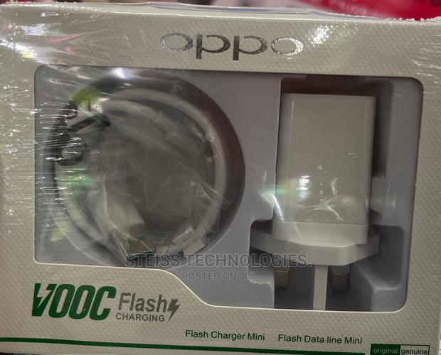 Oppo-Flash Fast Charger. - main view