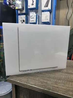 New Laptop Apple MacBook Air 8GB Apple M2 SSD 256GB