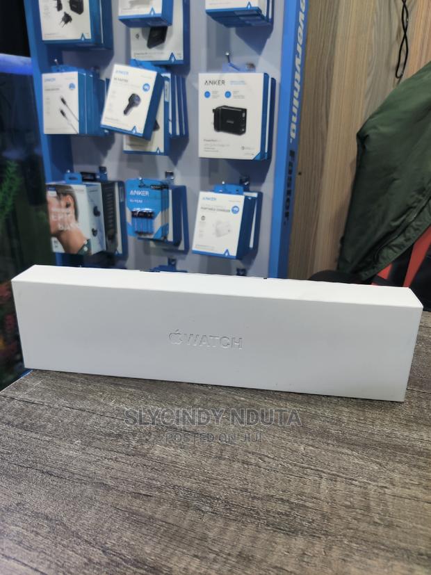 Apple Series 8 - main view