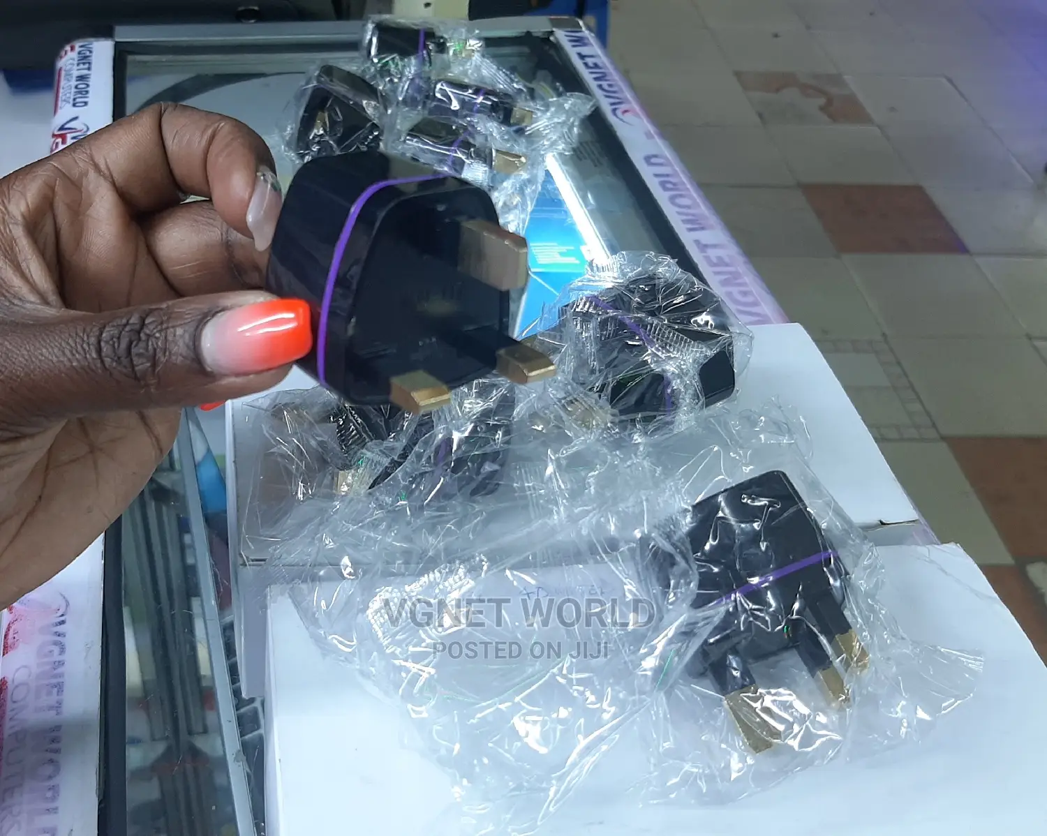 Travelling Adapter