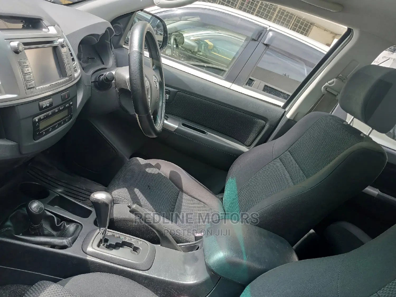 Toyota Hilux 2016 White