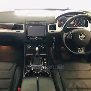 Volkswagen Touareg 2016 Brown