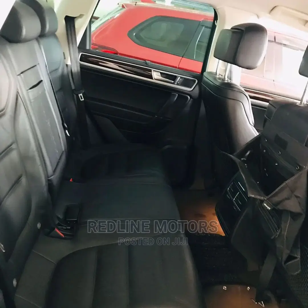 Volkswagen Touareg 2016 Brown