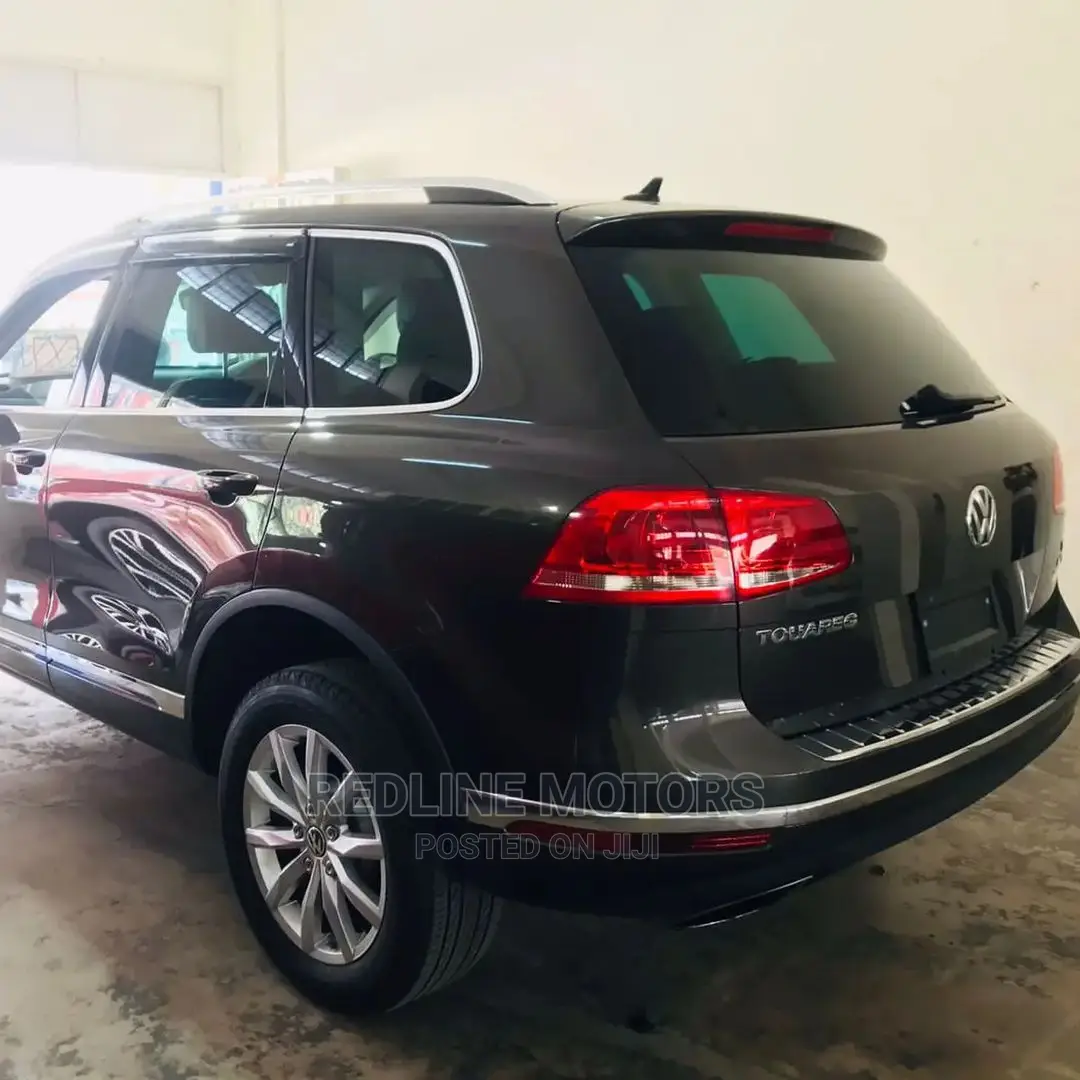 Volkswagen Touareg 2016 Brown