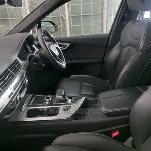 Audi Q7 3.0T Premium AWD Quattro 2017 Black
