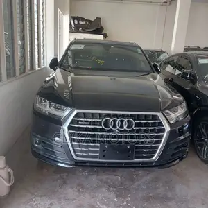 Audi Q7 3.0T Premium AWD Quattro 2017 Black