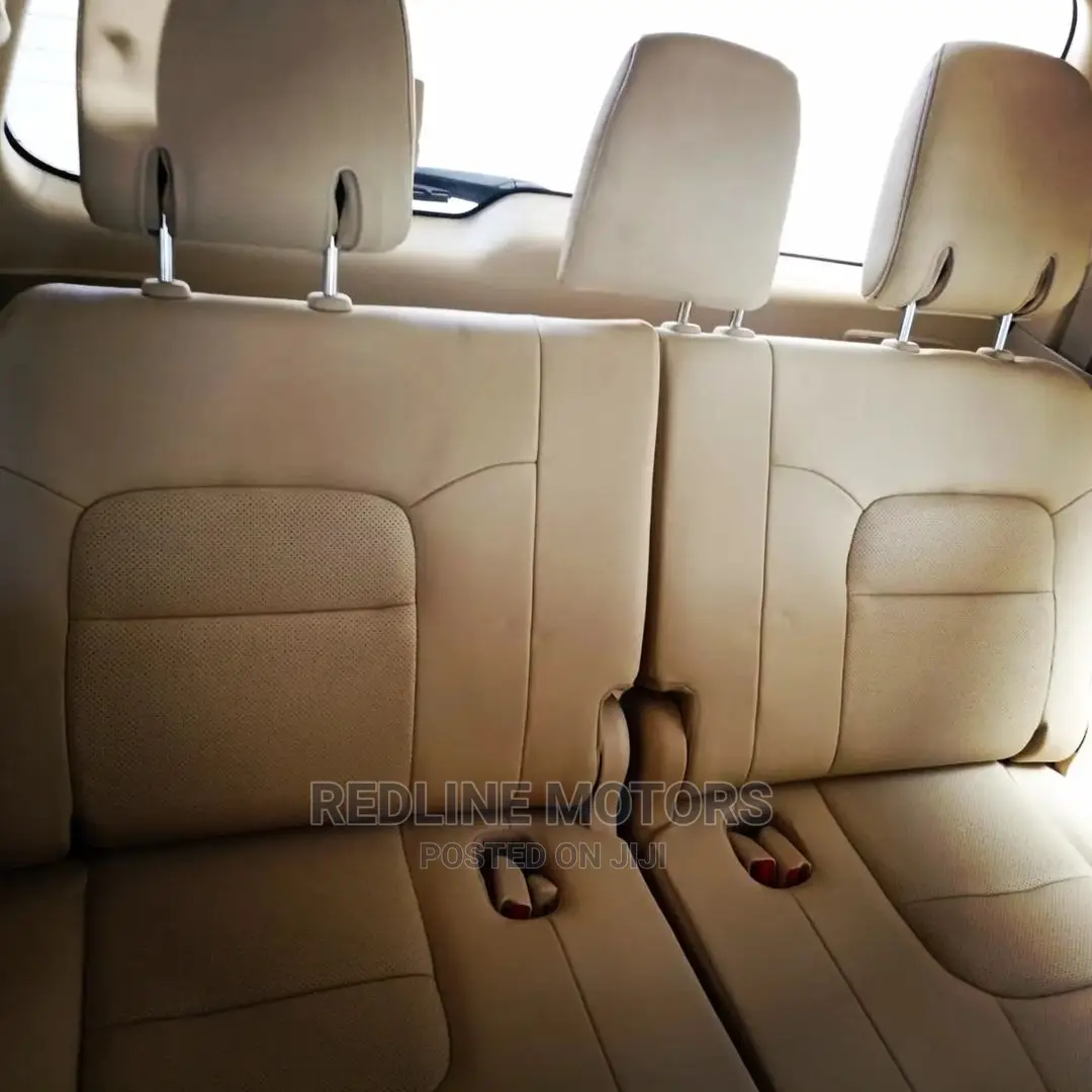 Toyota Land Cruiser 4.6 V8 ZX 2017 White
