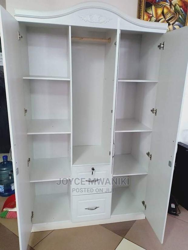Wardrobe 4 Feet
