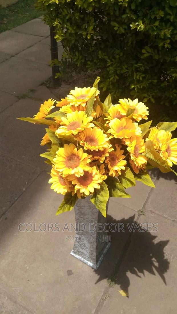 Artificial Flowers - thumbnail 3