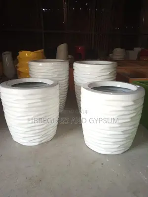 Fibreglass Flower Pots/Planters (Maggie)
