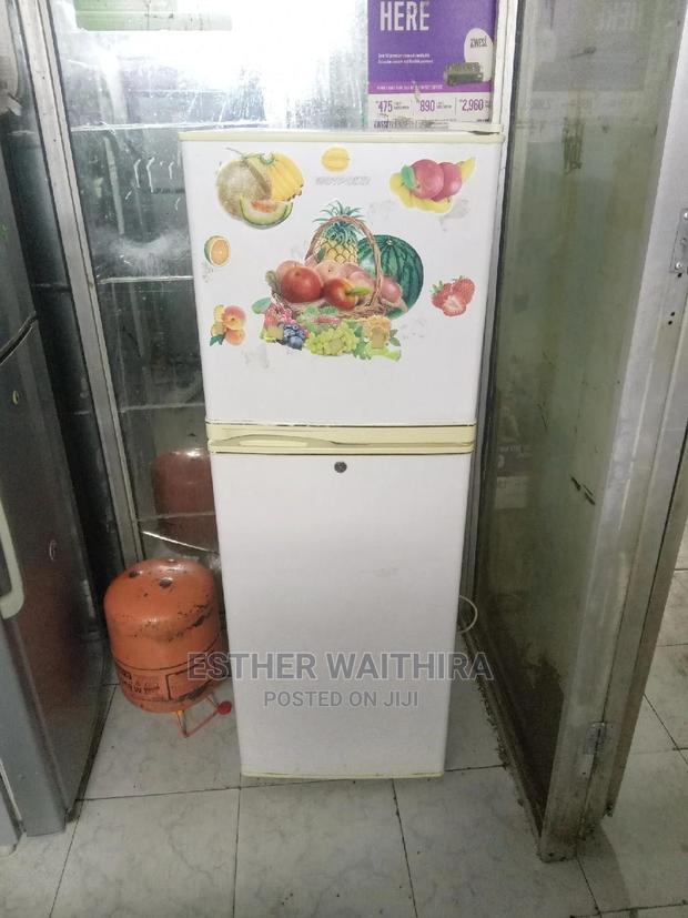 Ex Uk Hotpoint Fridge 200 Litter - thumbnail 2